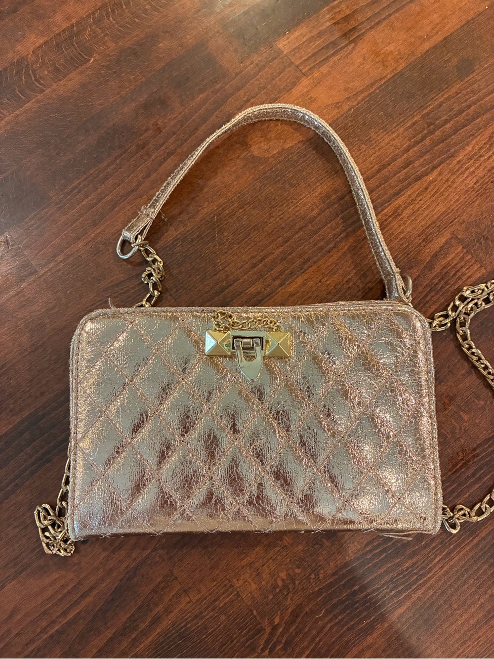 Metallic Quilted Crossbody Bag in Gold